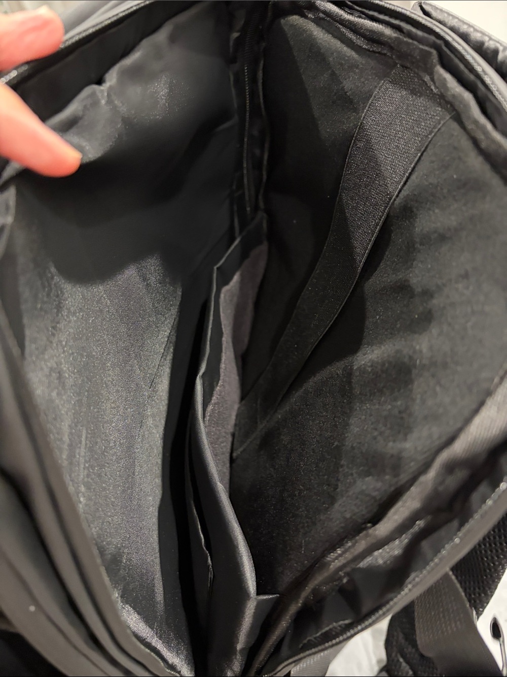 Brand New in package AIBAG laptop backpack. - Picture 3 of 13